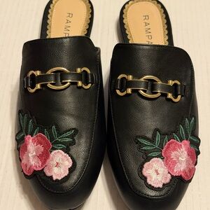 Rampage Black Floral Embroidered Women's Loafers size 10 New